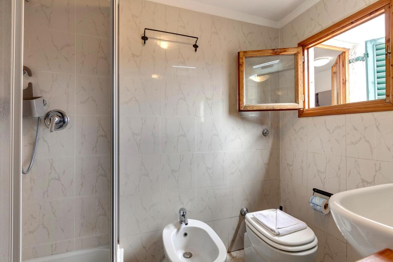 Lezioso, Apartments In Firenze Bagian luar foto
