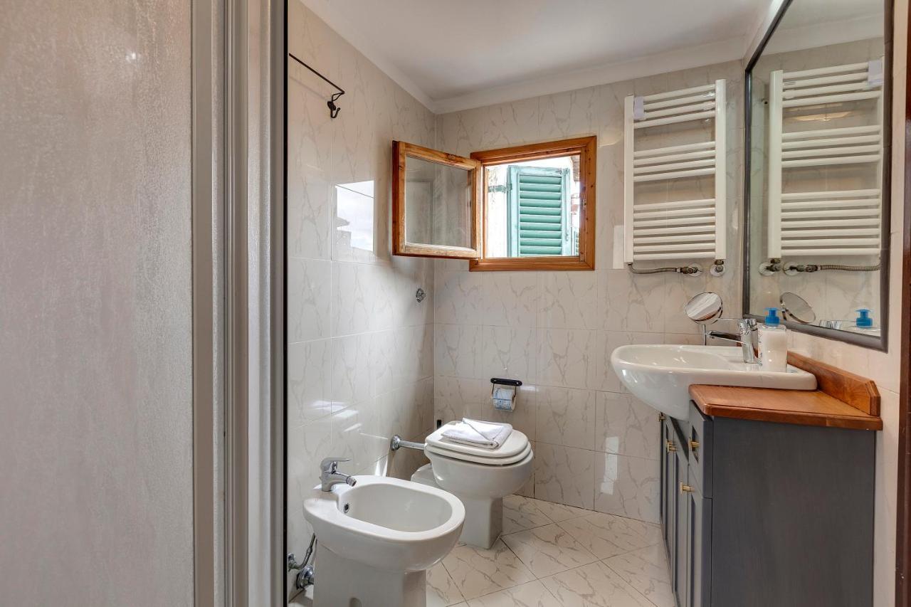 Lezioso, Apartments In Firenze Bagian luar foto