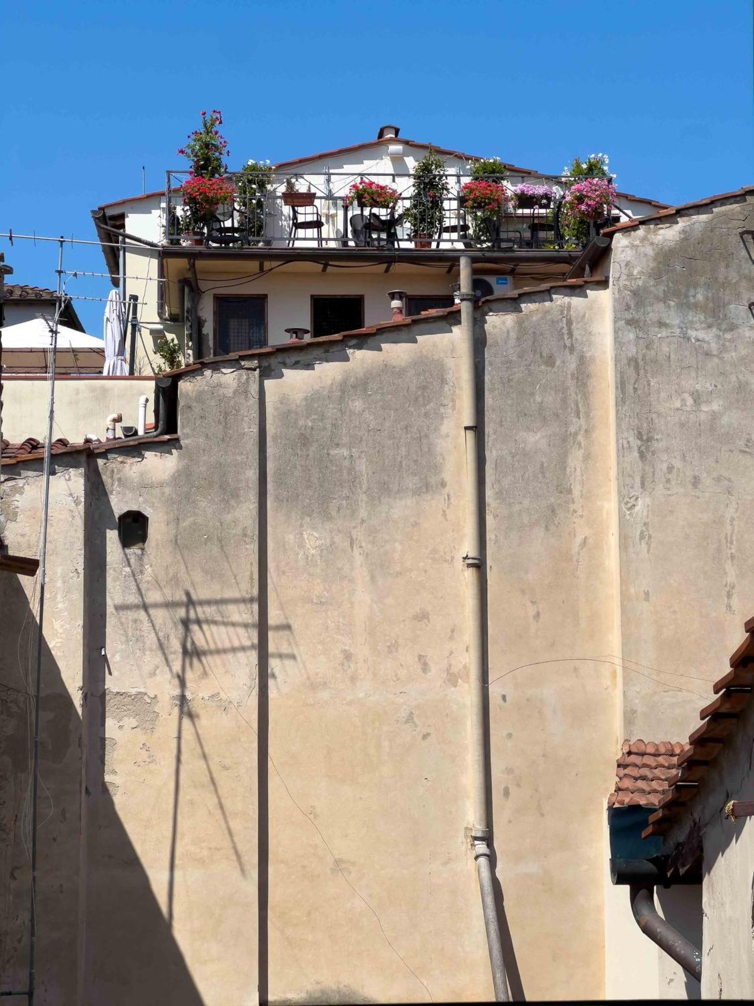 Lezioso, Apartments In Firenze Bagian luar foto